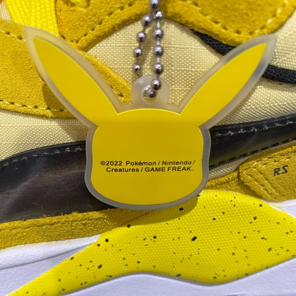 PUMA × Pokémon: Pikachu RS-X size 10 - Picture 3 of 5